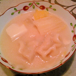 シンプル豆乳餃子鍋